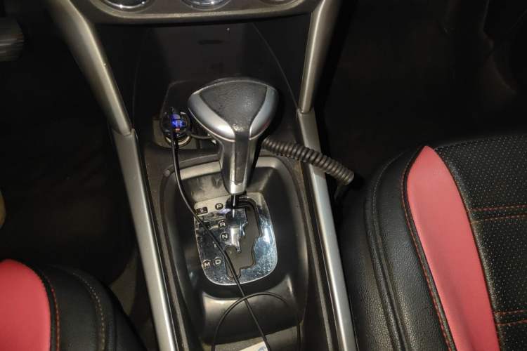 Used Citroen C3-XR 2015 1.6L Automatic Pioneer Model Gear Lever