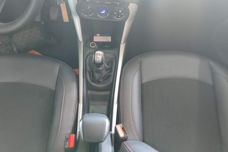 Used Citroen C3-XR 2015 1.6L Manual Pioneer Model Gear Lever