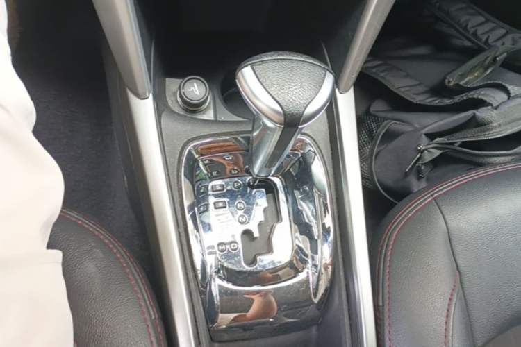 Used Citroen C3-XR 2015 1.6L Automatic Pioneer Model Gear Lever