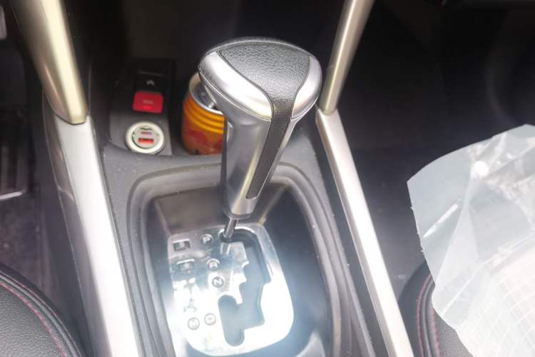 Used Citroen C3-XR 2015 1.6L Automatic Smart Version Gear Lever