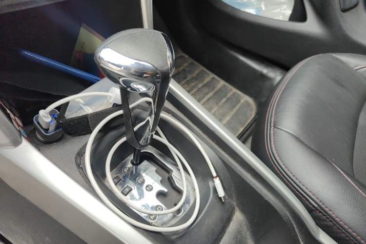 Used Citroen C3-XR 2015 1.6L Automatic Pioneer Model Gear Lever