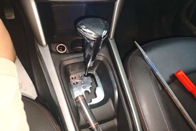 Used Citroen C3-XR 2015 1.6L Automatic Pioneer Model Gear Lever