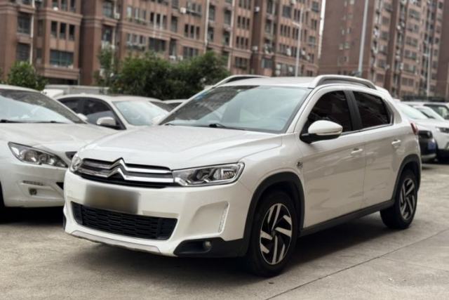 Ojetý Citroen C3-XR 2015 1.6L Automatic Pioneer Model
