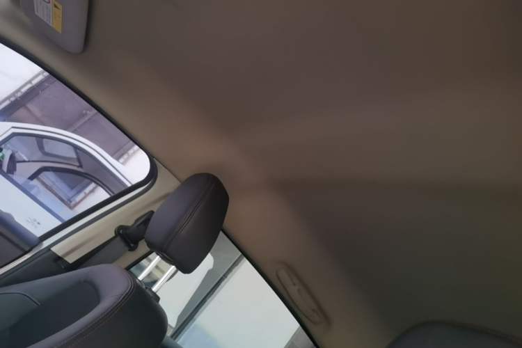 Used Citroen C3-XR 2015 1.6L Automatic Pioneer Model Headliner
