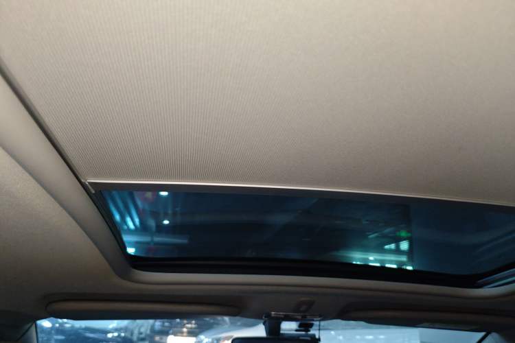 Used Citroen C3-XR 2015 1.6L Automatic Smart Version Headliner
