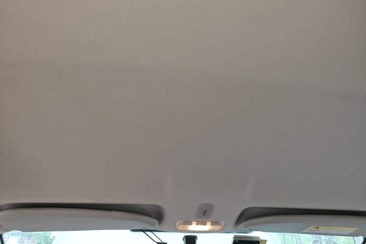 Used Citroen C3-XR 2015 1.6L Automatic Fashion Model Headliner