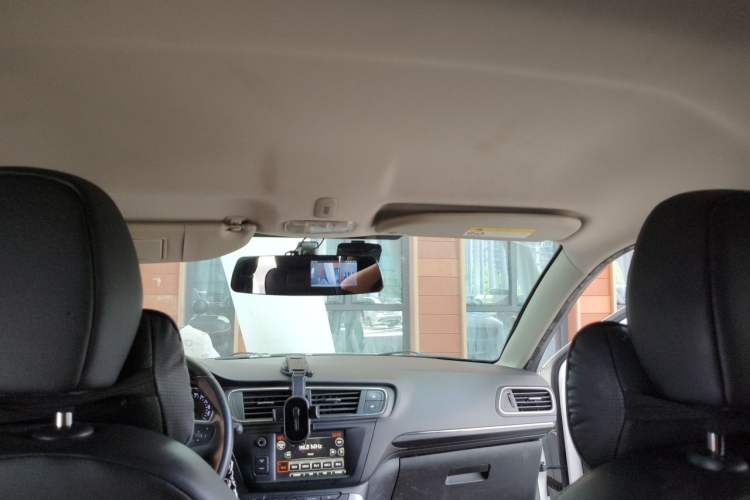 Used Citroen C3-XR 2015 1.6L Manual Pioneer Model Headliner