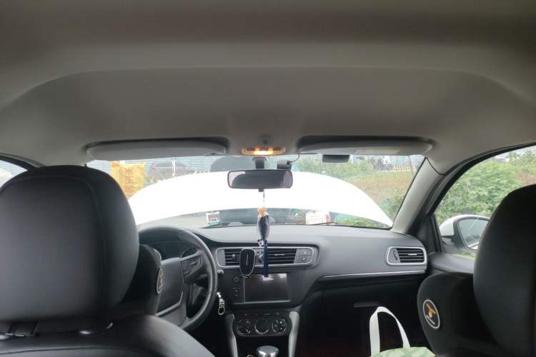 Used Citroen C3-XR 2015 1.6L Automatic Pioneer Model Headliner