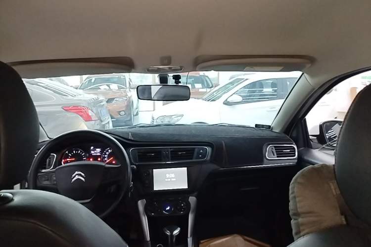 Used Citroen C3-XR 2015 1.6THP Automatic Pioneer Model Headliner