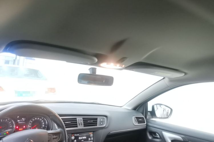 Used Citroen C3-XR 2015 1.6THP Automatic Pioneer Model Headliner