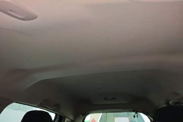 Used Citroen C3-XR 2015 1.6L Automatic Fashion Model Headliner