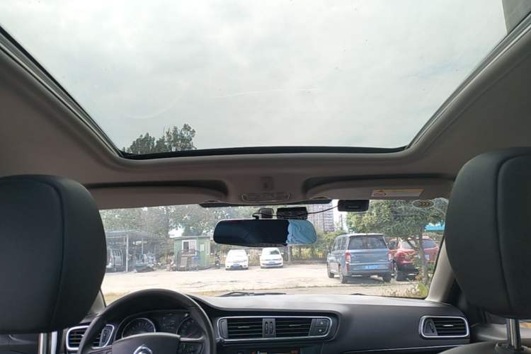 Used Citroen C3-XR 2015 1.6L Automatic Pioneer Model Headliner