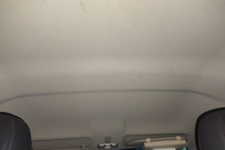 Used Citroen C3-XR 2015 1.6L Automatic Pioneer Model Headliner