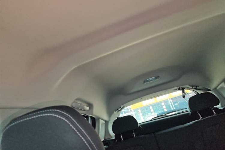 Used Citroen C3-XR 2015 1.6L Automatic Fashion Model Headliner