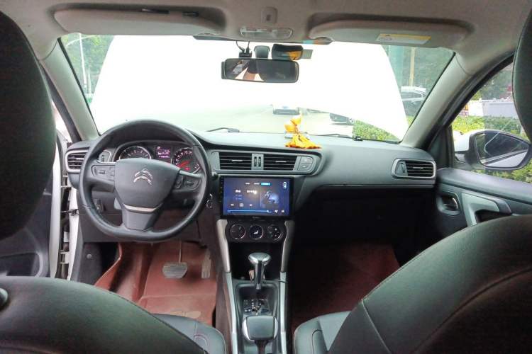 Used Citroen C3-XR 2015 1.6L Automatic Pioneer Model Headliner