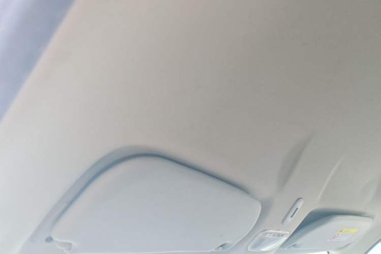 Used Citroen C3-XR 2015 1.6L Automatic Fashion Model Headliner