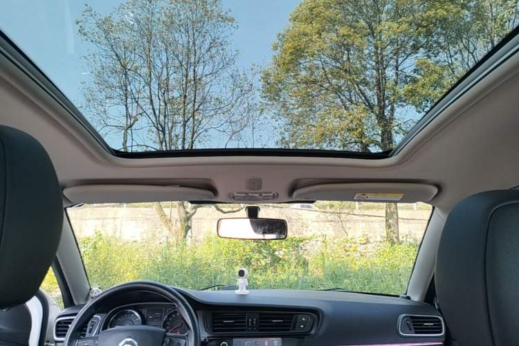 Used Citroen C3-XR 2015 1.6L Manual Pioneer Model Headliner