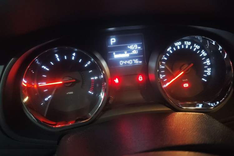 Used Citroen C3-XR 2015 1.6L Automatic Smart Version Instrument Cluster