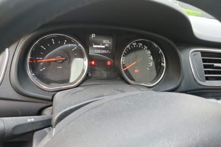 Used Citroen C3-XR 2015 1.6THP Automatic Flagship Model Instrument Cluster