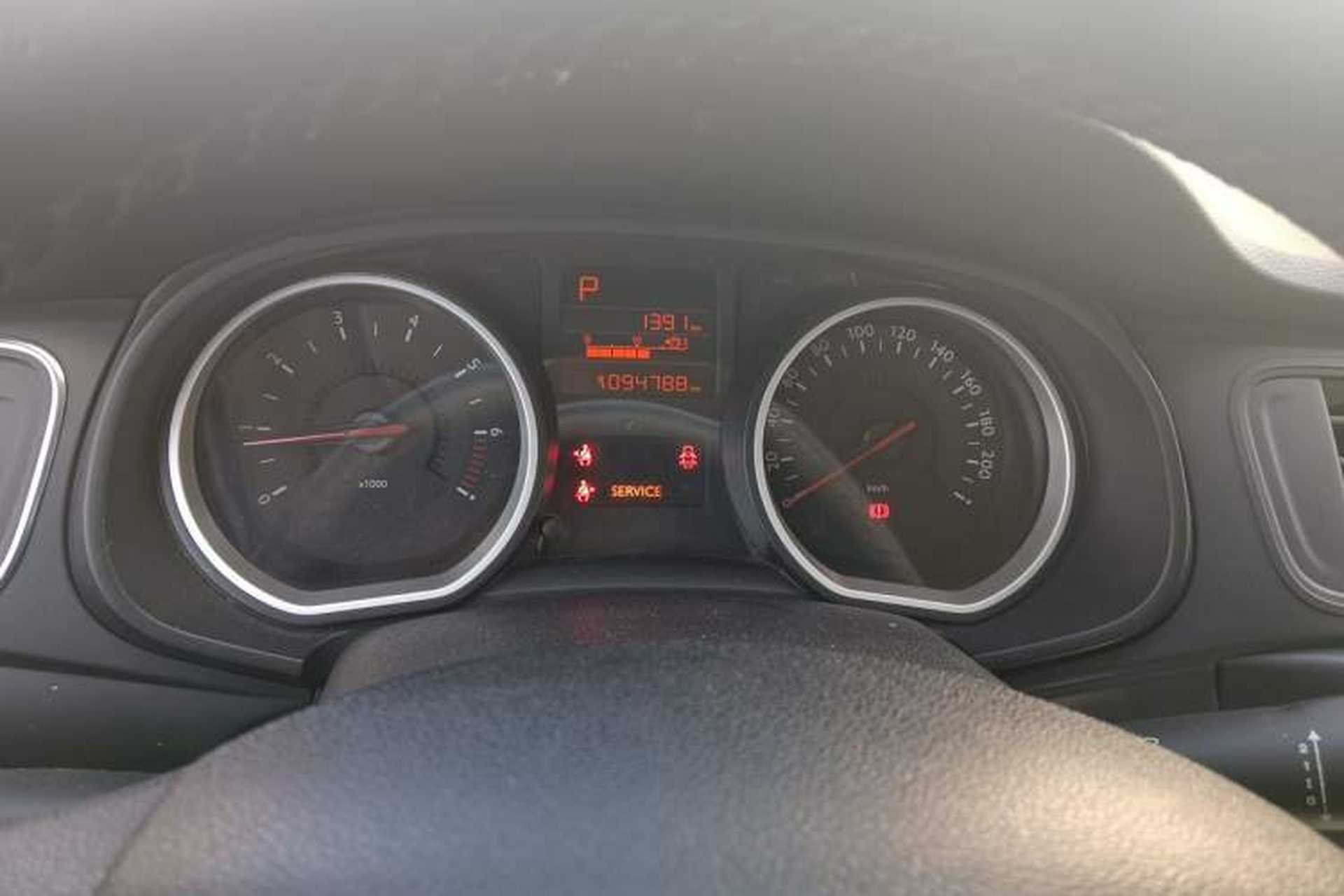 Used Citroen C3-XR 2015 1.6L Automatic Fashion Model Instrument Cluster