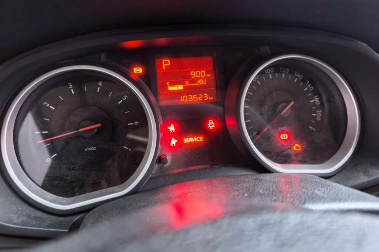 Used Citroen C3-XR 2015 1.6L Automatic Fashion Model Instrument Cluster