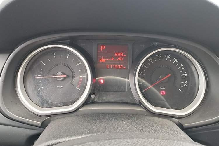 Used Citroen C3-XR 2015 1.6L Automatic Fashion Model Instrument Cluster