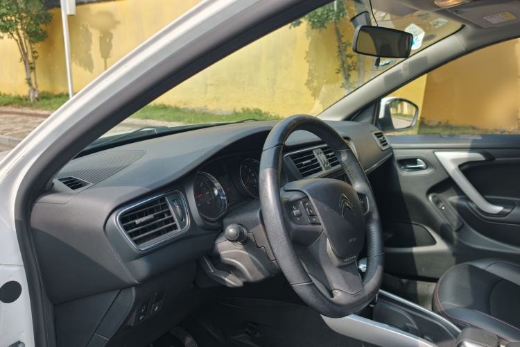 Used Citroen C3-XR 2015 1.6L Automatic Pioneer Model Interior 1