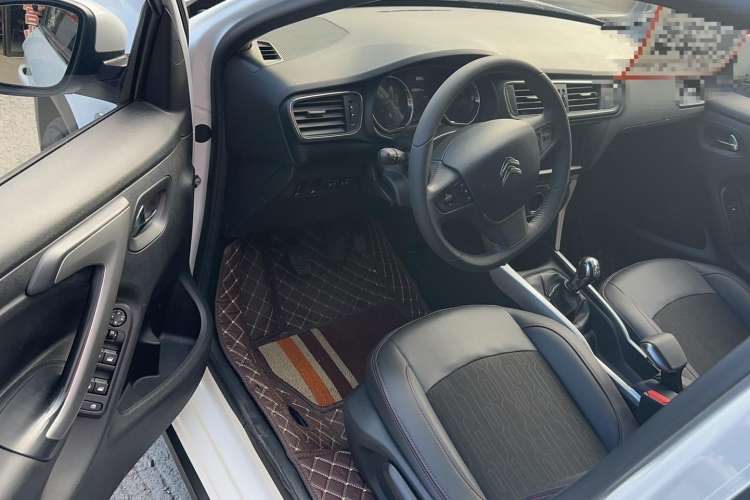 Used Citroen C3-XR 2015 1.6L Manual Pioneer Model Interior 2