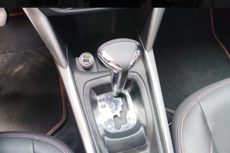 Used Citroen C3-XR 2015 1.6L Automatic Pioneer Model Interior 2