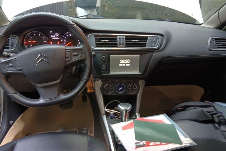 Used Citroen C3-XR 2015 1.6L Automatic Pioneer Model Interior 2