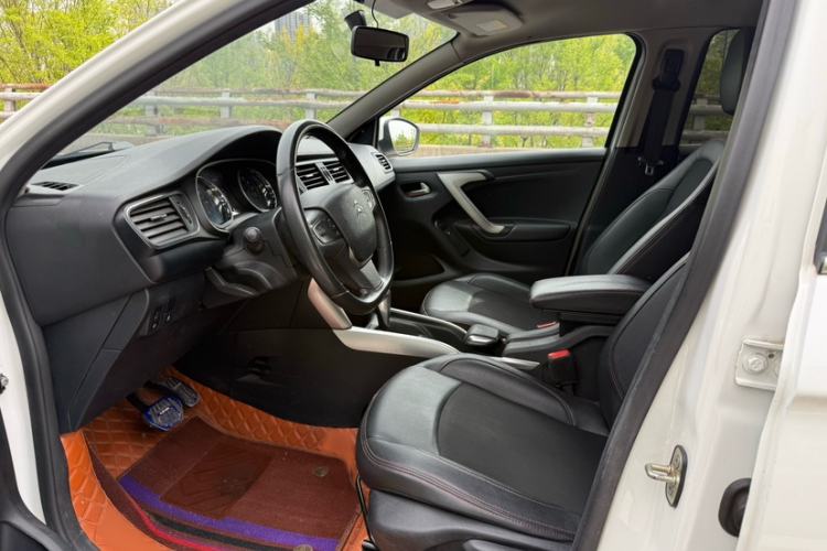 Used Citroen C3-XR 2015 1.6L Automatic Pioneer Model Interior 3