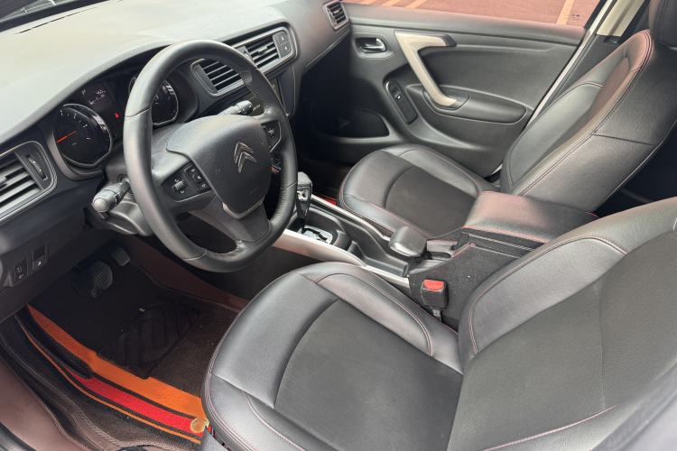 Used Citroen C3-XR 2015 1.6L Automatic Pioneer Model Interior 3