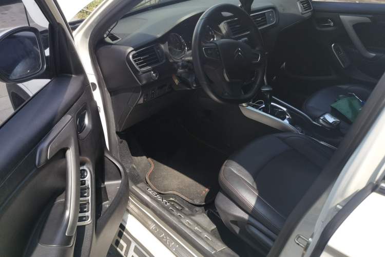 Used Citroen C3-XR 2015 1.6THP Automatic Flagship Model Interior 3