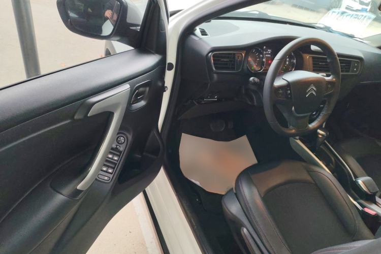 Used Citroen C3-XR 2015 1.6L Automatic Pioneer Model Interior 3