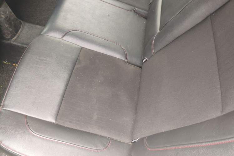 Used Citroen C3-XR 2015 1.6L Automatic Pioneer Model Interior 4