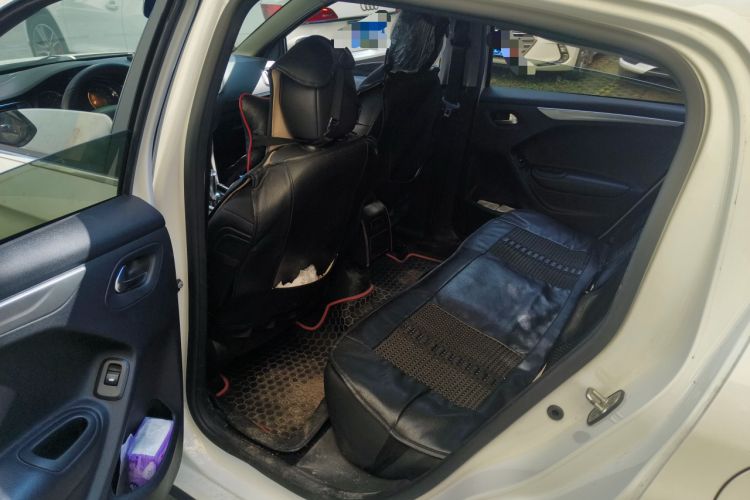 Used Citroen C3-XR 2015 1.6L Automatic Pioneer Model Interior 4