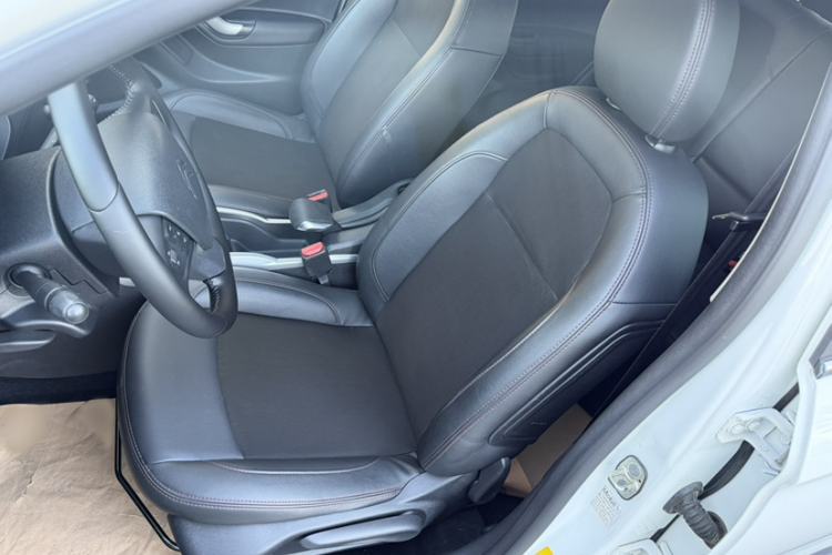 Used Citroen C3-XR 2015 1.6L Automatic Pioneer Model Interior 4