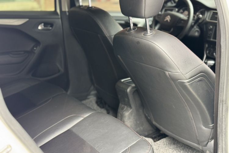 Used Citroen C3-XR 2015 1.6L Automatic Pioneer Model Interior 4