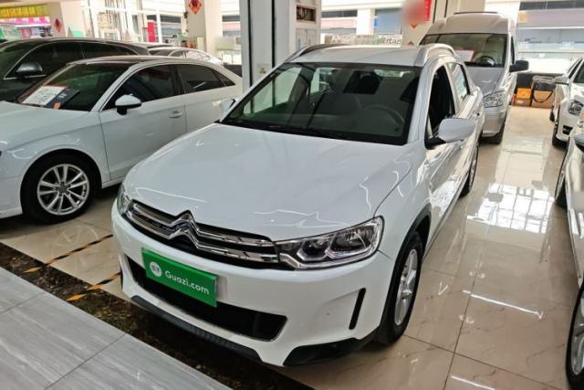 Ojetý Citroen C3-XR 2015 1.6L Automatic Fashion Model