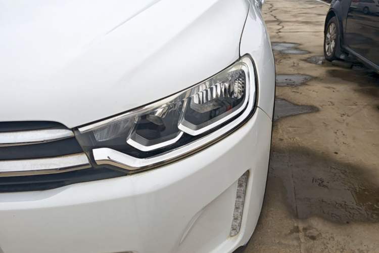 Used Citroen C3-XR 2015 1.6L Automatic Pioneer Model Left Front Headlight