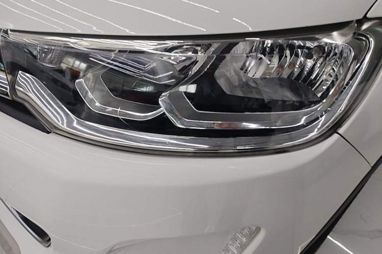 Used Citroen C3-XR 2015 1.6THP Automatic Pioneer Model Left Front Headlight