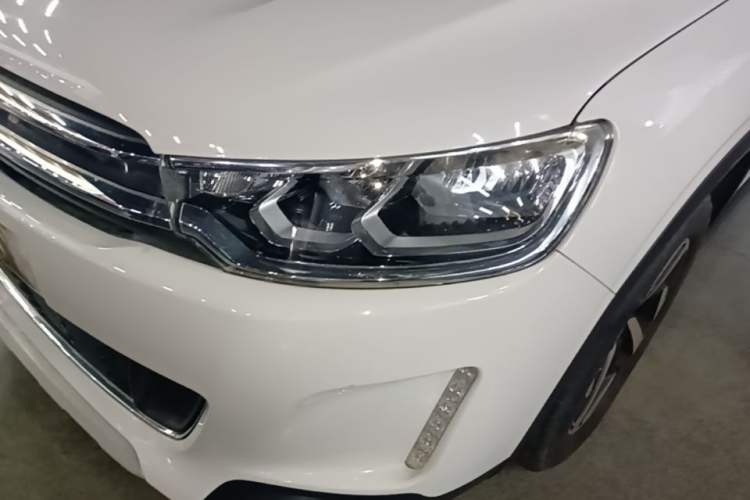 Used Citroen C3-XR 2015 1.6L Automatic Pioneer Model Left Front Headlight
