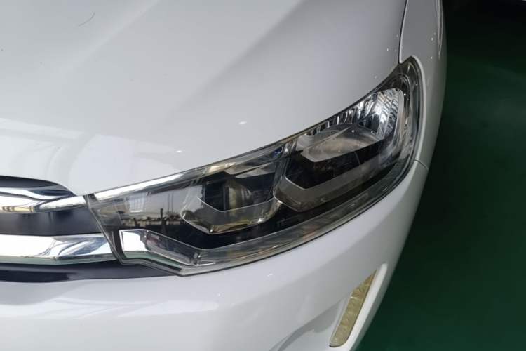 Used Citroen C3-XR 2015 1.6L Manual Pioneer Model Left Front Headlight