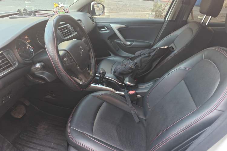 Used Citroen C3-XR 2015 1.6L Automatic Pioneer Model Left Front Seat