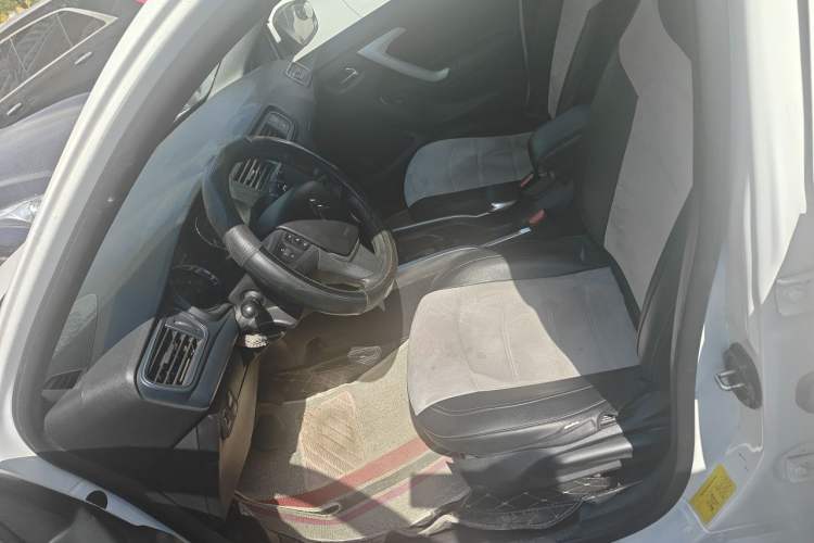 Used Citroen C3-XR 2015 1.6L Automatic Pioneer Model Left Front Seat