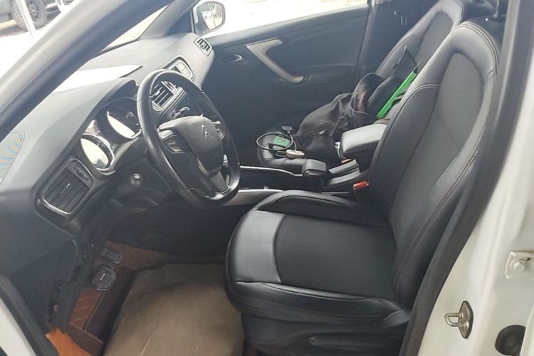Used Citroen C3-XR 2015 1.6L Automatic Pioneer Model Left Front Seat