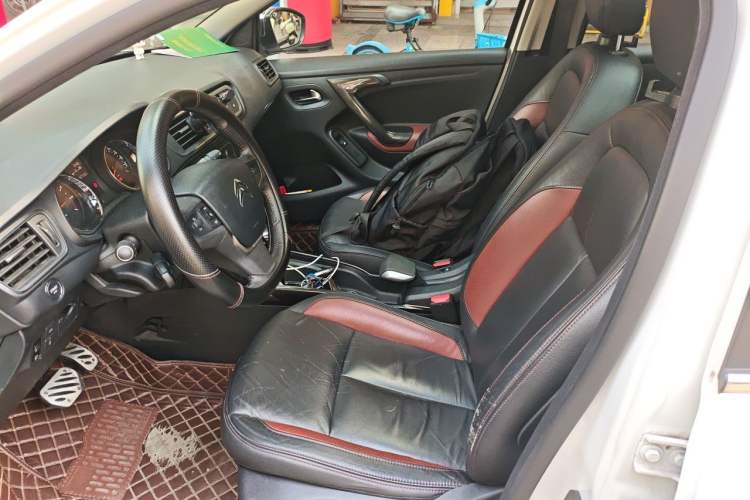 Used Citroen C3-XR 2015 1.6THP Automatic Flagship Model Left Front Seat