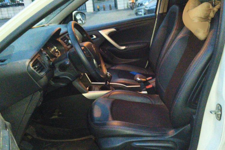 Used Citroen C3-XR 2015 1.6L Manual Pioneer Model Left Front Seat