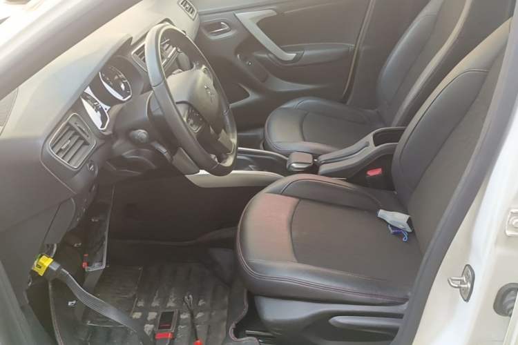 Used Citroen C3-XR 2015 1.6L Automatic Smart Version Left Front Seat