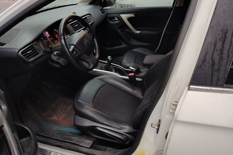 Used Citroen C3-XR 2015 1.6L Manual Pioneer Model Left Front Seat